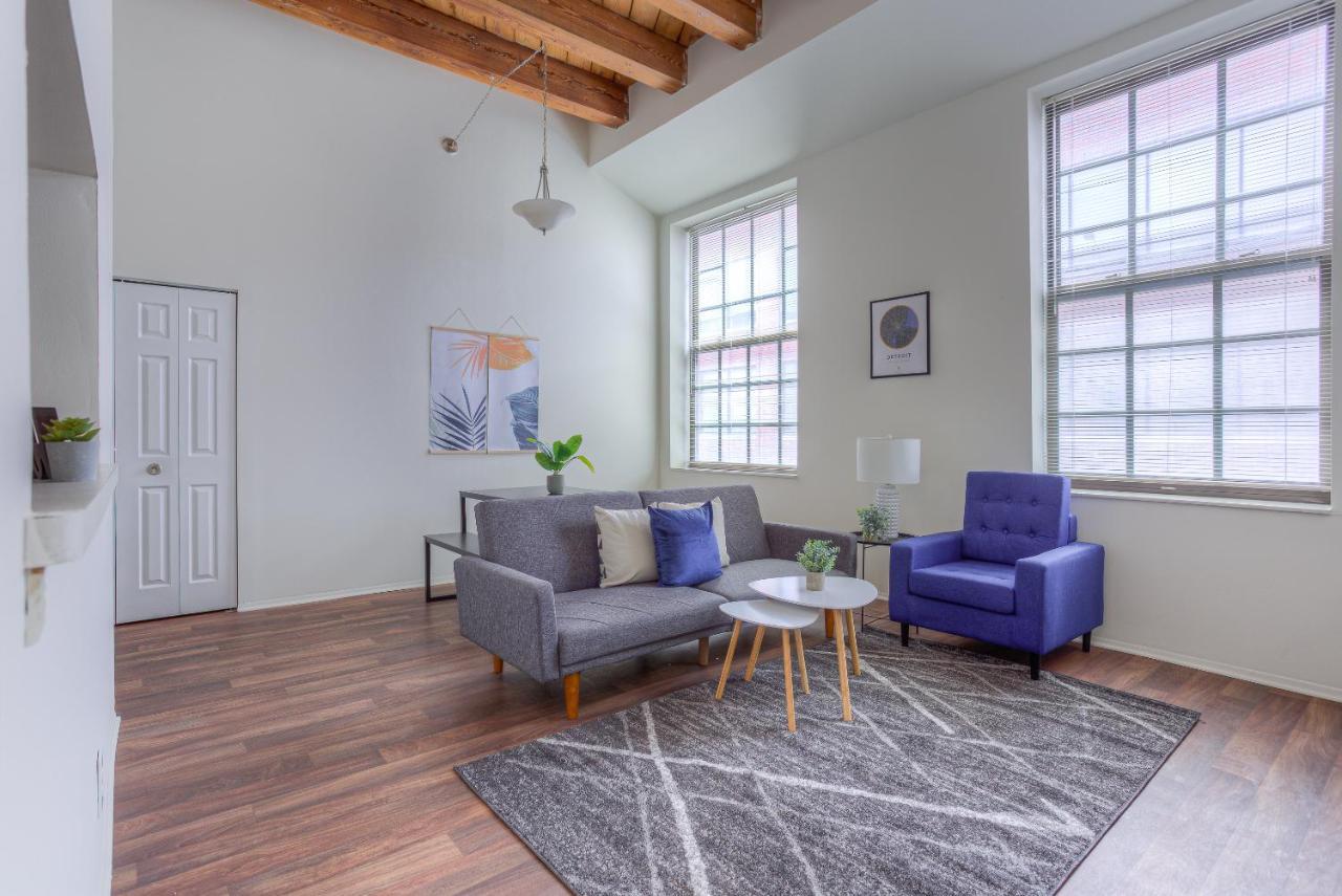 Frontdesk I River Place Apts Rivertown Detroit Apartment Екстериор снимка